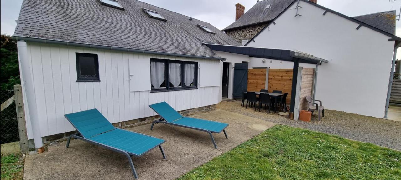 Gites De L'Archange Courtils Exteriér fotografie